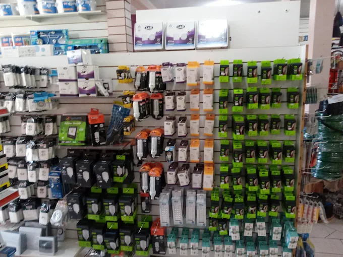 Setor de material elétrico e lâmpadas